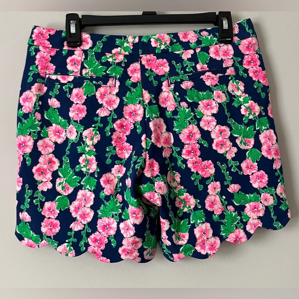 NWT Lilly Pulitzer Size 6 Darci Knit Shorts in Oyster Bay Navy De Vine - Picture 3 of 4